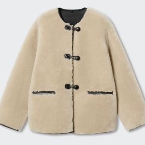 SOLD!!! Mango Appliques faux-fur coat. NWT. XS.